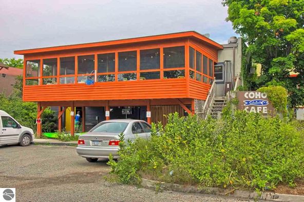 320 Main St, Frankfort, MI 49635